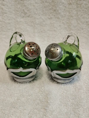 $9.95 • Buy Farber Bros Forest Green Cambridge Glass Krome Kraft Salt & Pepper Shakers 