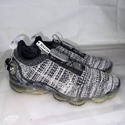 Mens NIKE Air Vapormax 2020 Flyknit Oreo Sneakers Size US 9 #33018 • $100