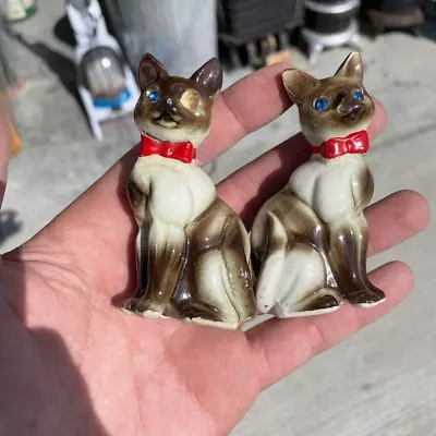 Cat Salt & Pepper Shaker Set Victoria Ceramics Siamese Cat Blue Jeweled Eyes • $8