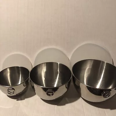 REVERE WARE Set Of 3 Stainless Steel Mixing Bowls With Lids.  C-2 • $75