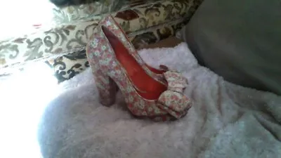 Vintage Miss Selfridge Floral Shoes With 5ins Heels Size 4 • £3