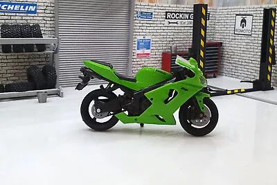 Kawasaki Ninja ZX-6RR Green 1:18 Scale Motorcycle • £10.99