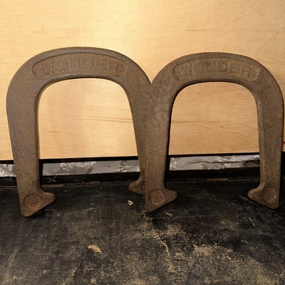 $77.41 • Buy 2 Antique Old  ( Horseshoe’s ) Rusty Farm House Decor Primitive Barn “ Wonder “