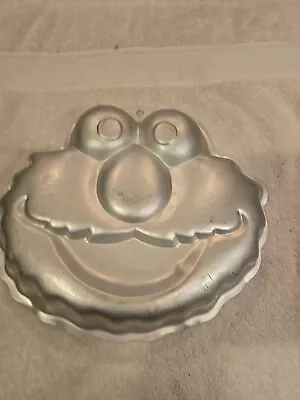 Wilton Vintage 2002 Elmo Cake Pan Sesame Street Workshop Kids 2105-3461 • $9.99