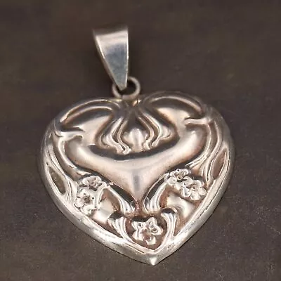 VTG Sterling Silver - MEXICO Flower Heart Repousse Necklace Pendant - 5g • $4.25