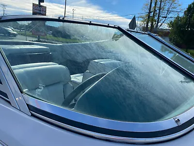 $200 • Buy 1992 Crownline 182 BR Right Side Front Windshield Curved Glass Piece