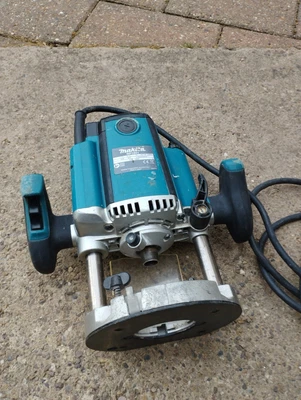 £95 • Buy Makita Plunge Router RP1801 110v 