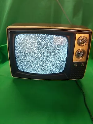 $60 • Buy VTG Sharp  TV  Retro Wood Grain  12  1978 Power On. No 3K -35W