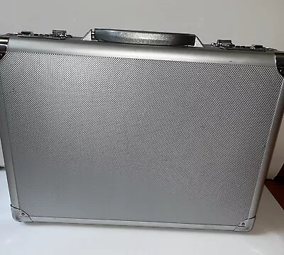 Vintage Aluminum Solo Fifth Avenue Attache Padded Briefcase • $35.10