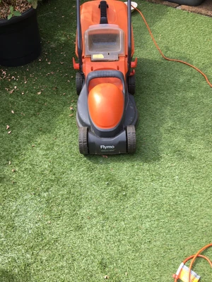 £60 • Buy Flymo Chevron 32VC Lawnmower
