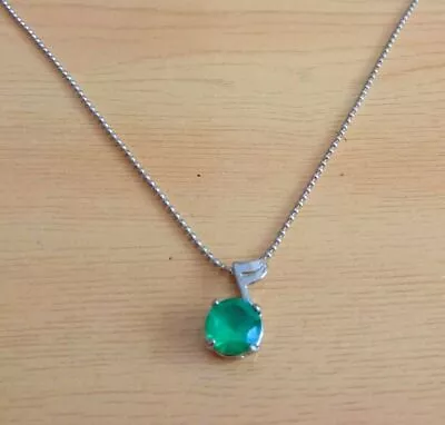 Necklace With  Musical Note  Pendant In Emerald Tone Crystal And Silver Chain • £3.05