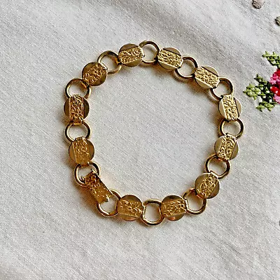 Vintage Women's SARAH COVENTRY Etched Bracelet Round Floral Gold Tone 7” • $6