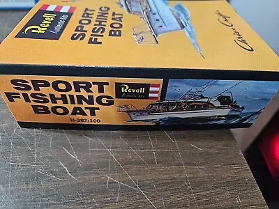 Revell Vintage Sport Fishing Boat  Costal Series Plastic Model Kit 1/56 Scale. • $40