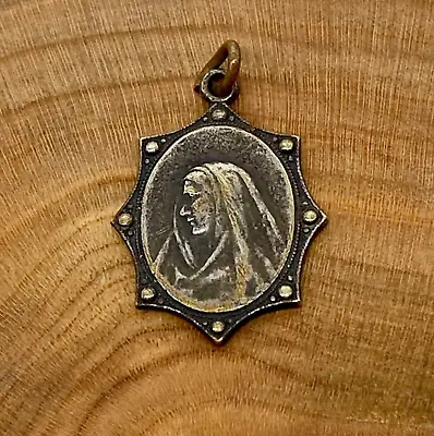 Vintage Mother Mary / Jesus Carrying Cross Sacred Heart Christian Medal Pendant • $14.99