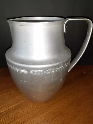 Vintage Wear Ever No. #233 Aluminum Pitcher Mid Century Farmhouse Primitive USA • $21.46