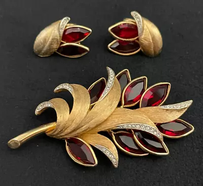 Vintage Nice Quality Gold Tone Red Glass Rhinestone Leaf Brooch And Earrings • $7.99