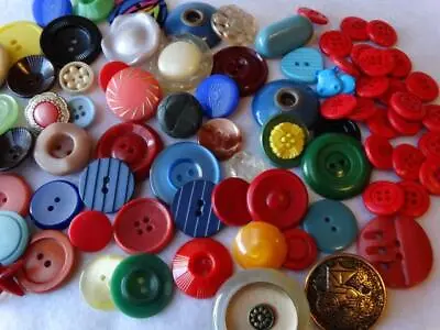 AWESOME LOT VINTAGE COLORFUL FANCY BUTTONS Metal Plastic Celluloid + • $9.99