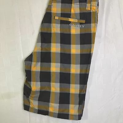 Oakley Men’s Shorts Size 36 Plaid Yellow/Gray • $14.95