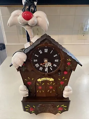 $117 • Buy Looney Tunes Sylvester And Tweety Animated Cuckoo Clock Thinktek AS-IS