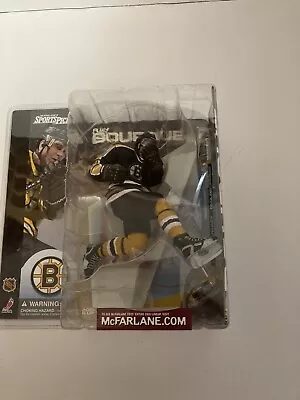 McFarlane -NHL-Ray Bourque-Series 1-Variant-Black Jersey-Gold Socks • $260