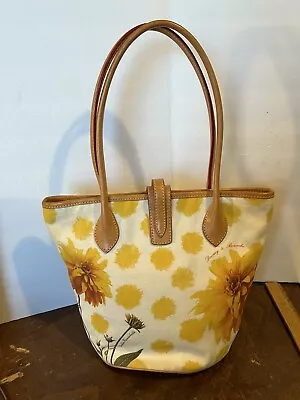 Dooney BourKe Medium Cindy Tote Dahlia Print • $45