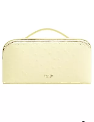 Oroton Fife Medium Beauty Case • $40