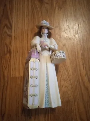 2002 Avon Mrs. Albee Award 10  Porcelain Figurine Figure Hat Box & Trunk  • $19.99