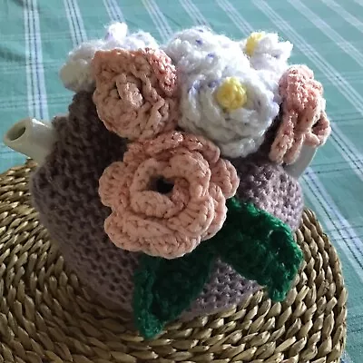 £4.99 • Buy Knit ,crochet One Or Two Cup Tea Cosy Dusky Pink With Flowers Attached.
