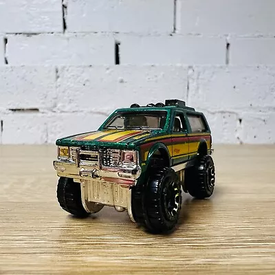 Chevy Blazer 4x4 2017 Hot Trucks Metalflake Green Yellow Red • $4.95