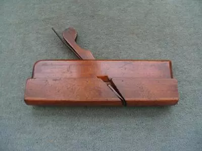 Lovely 18thC Moulding Plane. • $12.43