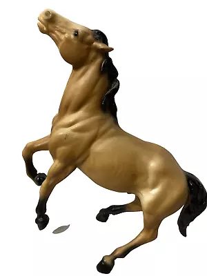 Traditional Breyer #87  Diablo The Mustang  Buckskin • $54.99