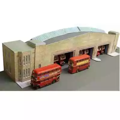 Kingsway 00 Scale Upton Park London Transport Central Bus Garage  Ready-made. • £60