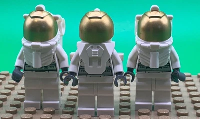 £4.50 • Buy Lego Minigigure - Modern Spaceman X3 (09-004)