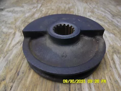 Kubota B21 Fan Drive Pulley 16241-74250 • $20