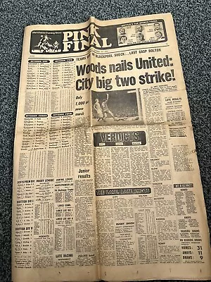 1976/77 Football Pink Newspaper Div 1 Manchester United  Utd V Ipswich Town • £4.99