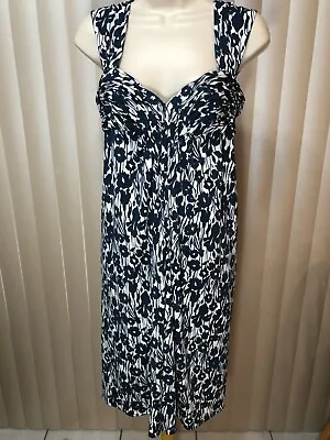 BCBG Max Azria Sleeveless Dress S Knee Length Wide Strap Ruched Cups Navy Cream • $8.99