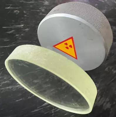 $40 • Buy Protective Safety Lead Glass For Radiation X-ray Shielding 61x10 Mm NOS