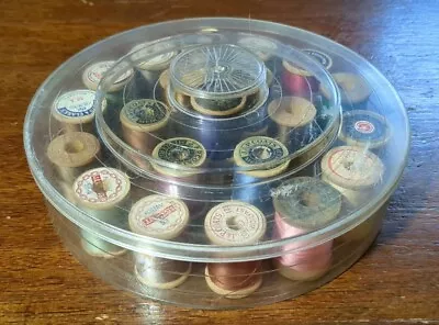 Thread Box Plastic Tidy Thread Box Bridges USA With 21 Wooden Thread Spools VTG • $19.99