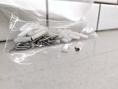 Bag Of Ubiquiti UniFi G3/G5 Flex Hardware (50 Pan Head Screws And 50 Anchors) • $10