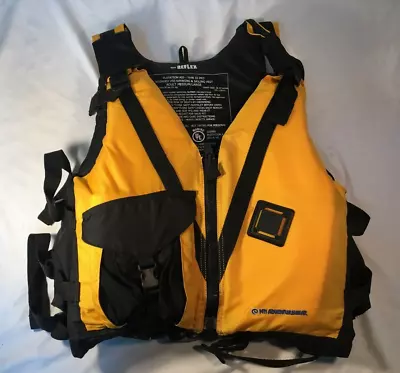 $44.99 • Buy MTI Adventurewear Reflex Life Jacket Kayak Sailing Vest Type 3 PFD - Size M/L