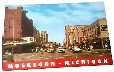 Postcard  Muskegon MI 1950’s  Downtown Street View Morgans Sears Florsheim Cars • $2.50