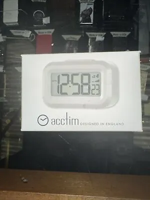 Digital Alarm Clock Superbrite Crescendo Ease To Use White Alarm Clock • £9.99