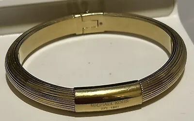 Michael Kors Bangle Bracelet Gold Tone Wide Fluted Design Hinged Magnetic 675” • $14.99