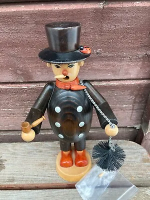 VTG ERZGEBIRGE GERMAN SMOKER INCENSE BURNER MAN W PIPE 9.5  • $29.95