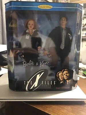 Mattel Barbie Collection X-Files Gift Set Barbie & Ken Fight The Future • $69.95