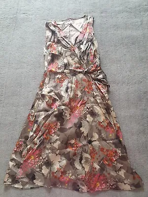 £3 • Buy KEW Satin Line Floral Knee Length Dress 8 