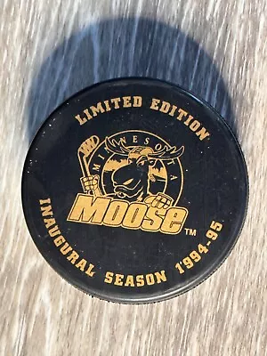 1994-95 Limited Edition Inaugural Season Minnesota Moose Hardee's 23 Hockey Puck • $28