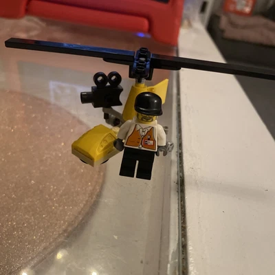 £3 • Buy Lego Studios/Vehicles: Director's Copter (1360) RARE - Spares