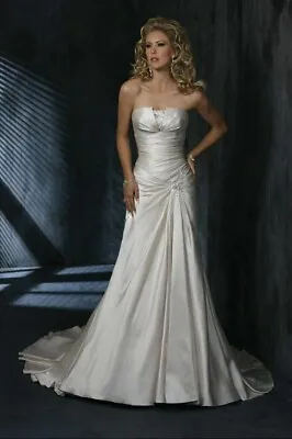 Maggie Sottero Wedding Dress Size Zero 0 • £100