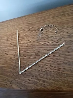 $9.50 • Buy Gold Tone Rigid V Shape/bar With Clear Rhinestones Necklace  18  Retro/vintage